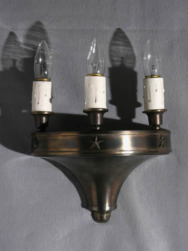Colonial Revival Sconce